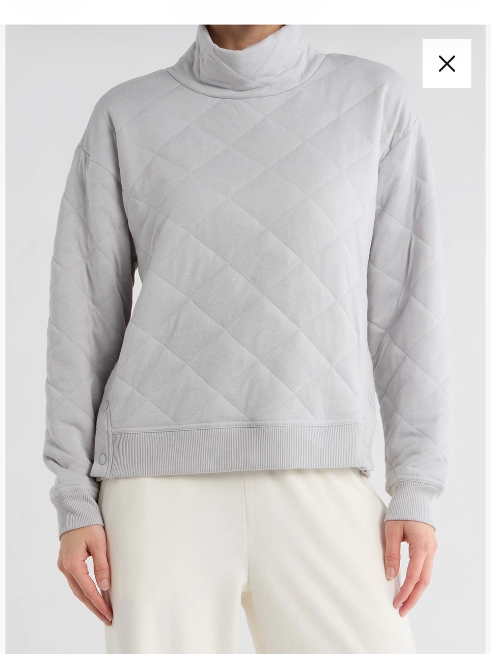 NWT yogalicious size XS Quilted Light Gray Pullover Sweatshirt with Snap Sides